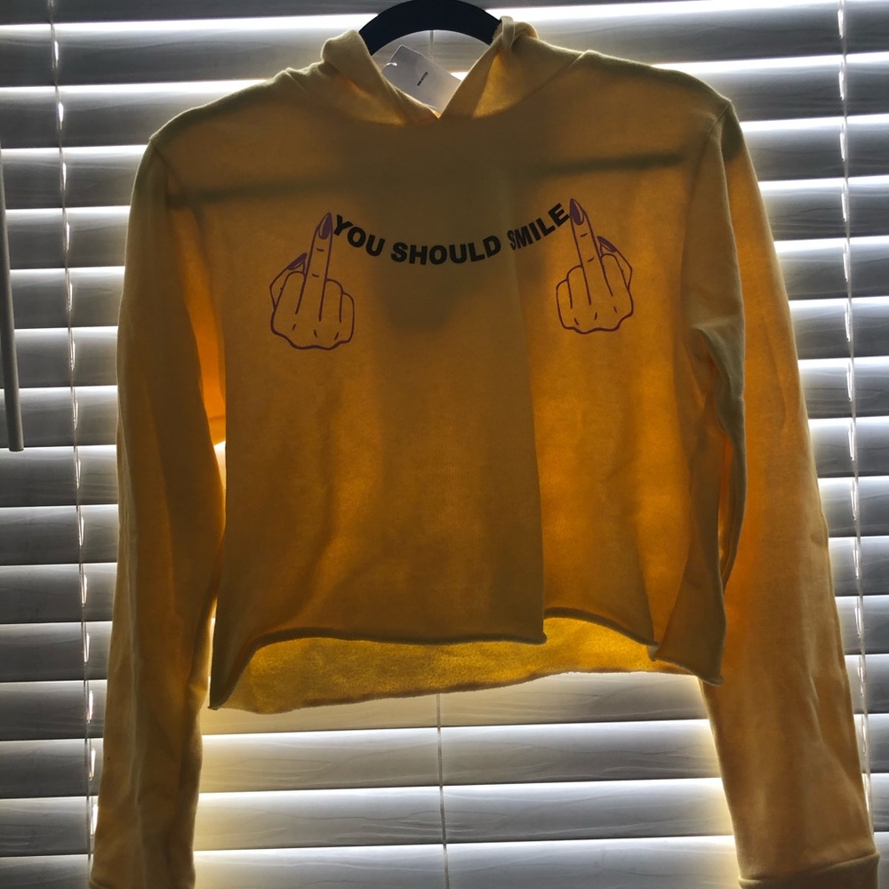 UO CROPPED HOODIE